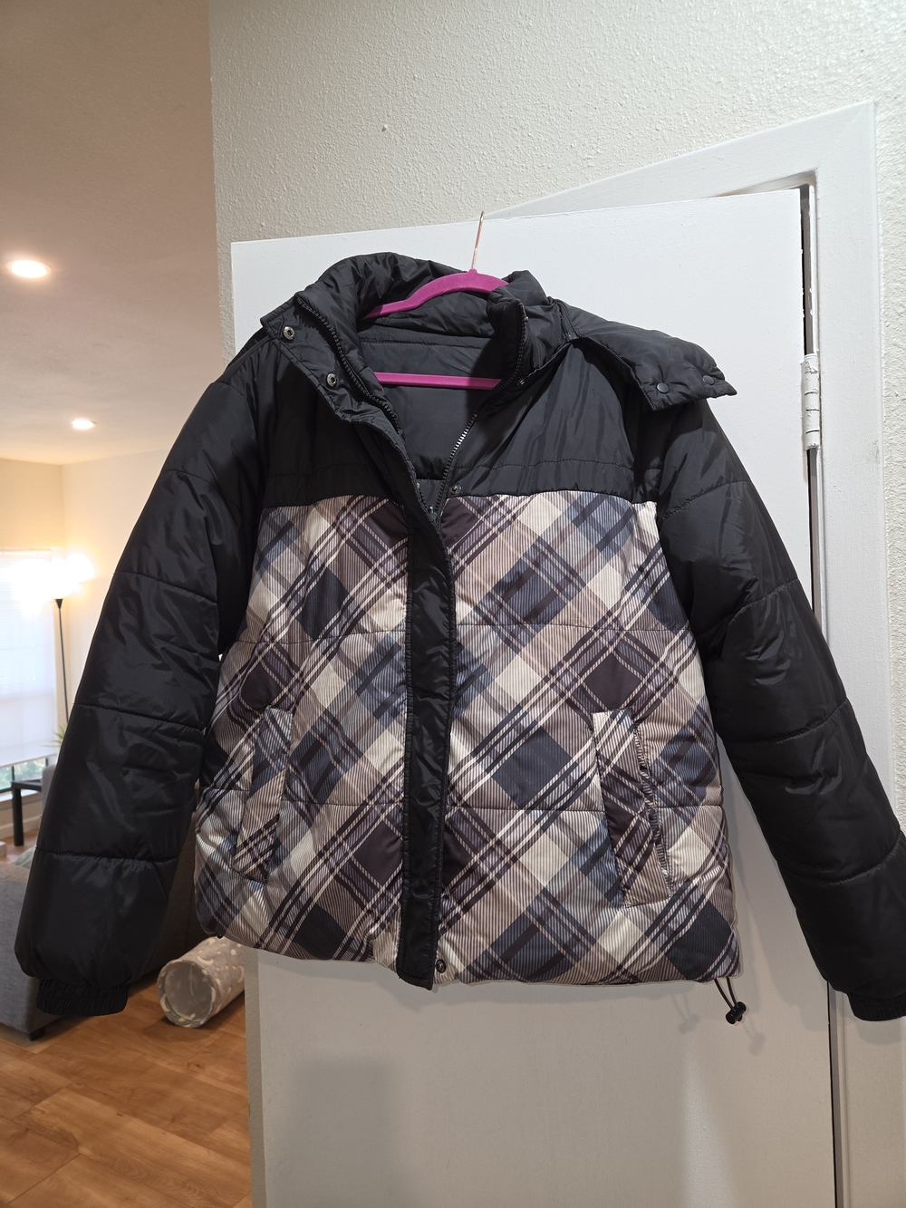 SHEIN Black & Plaid Quilted Puffer Jacket